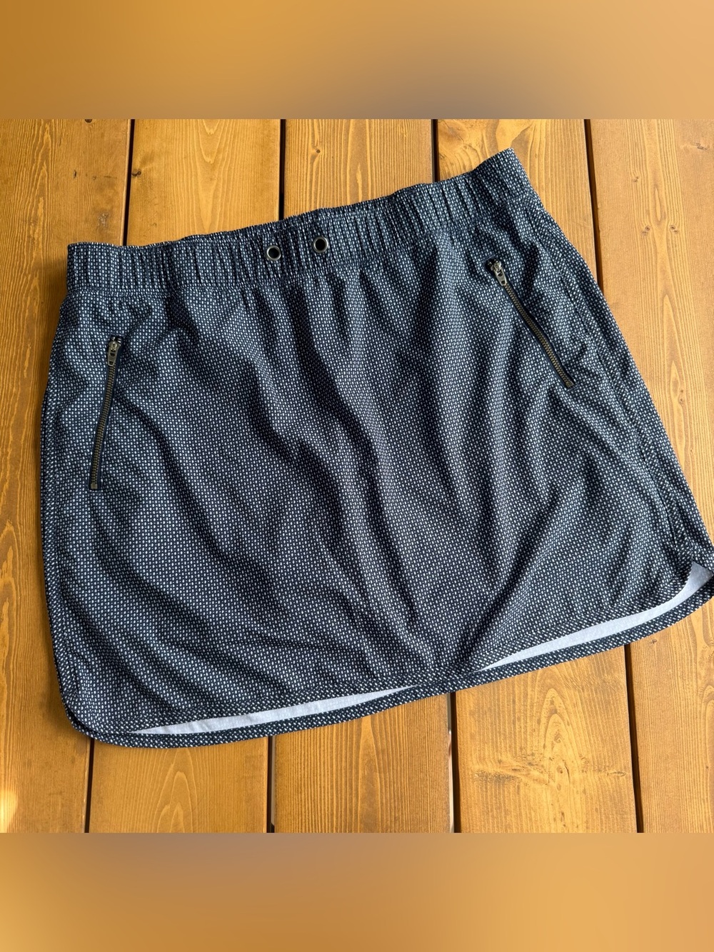Athleta Navy White Active Skort L Tennis Golf Running